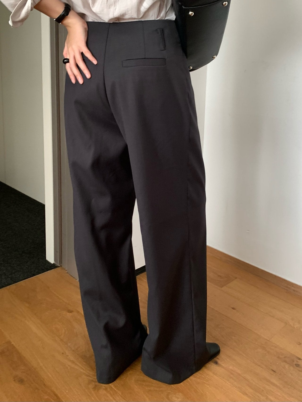 Root slacks-2col