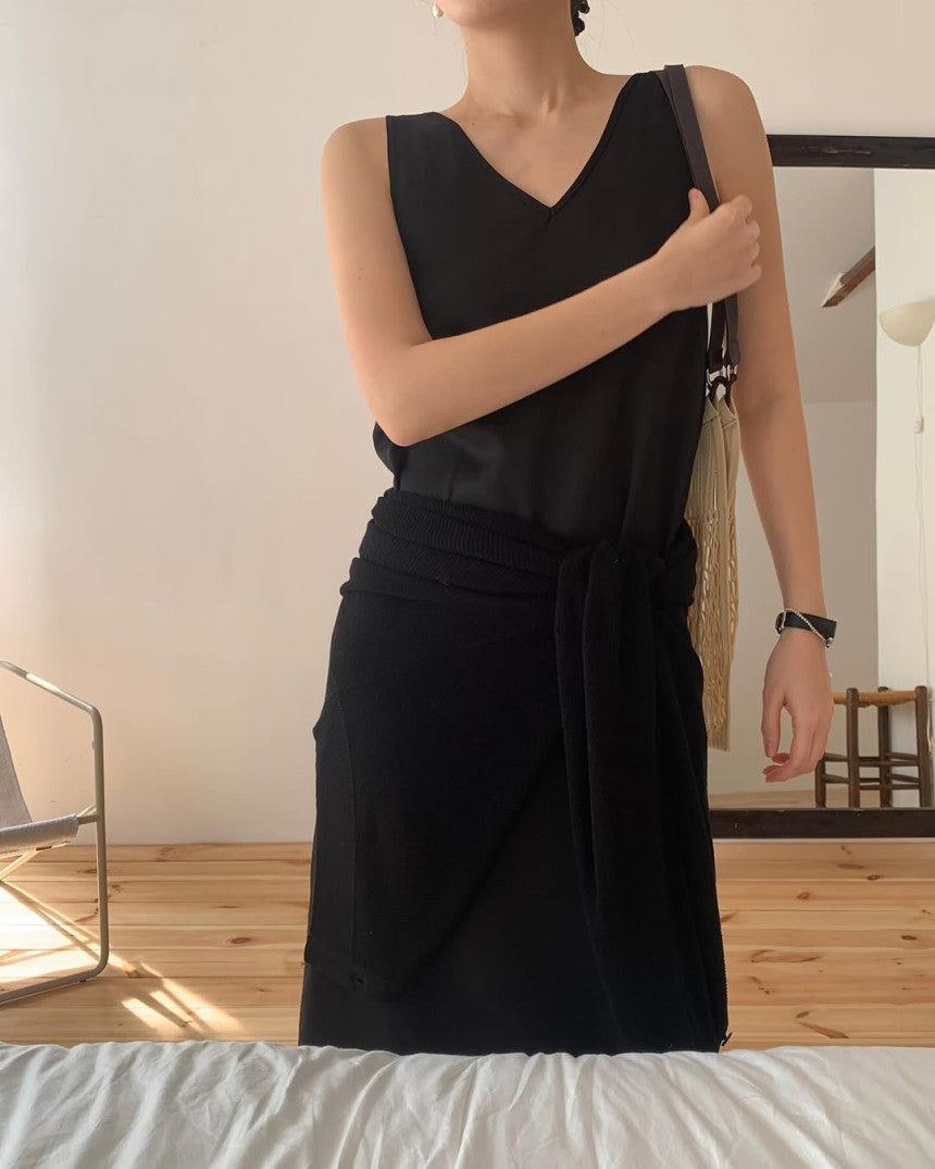 Ridge v-neck back string onepiece