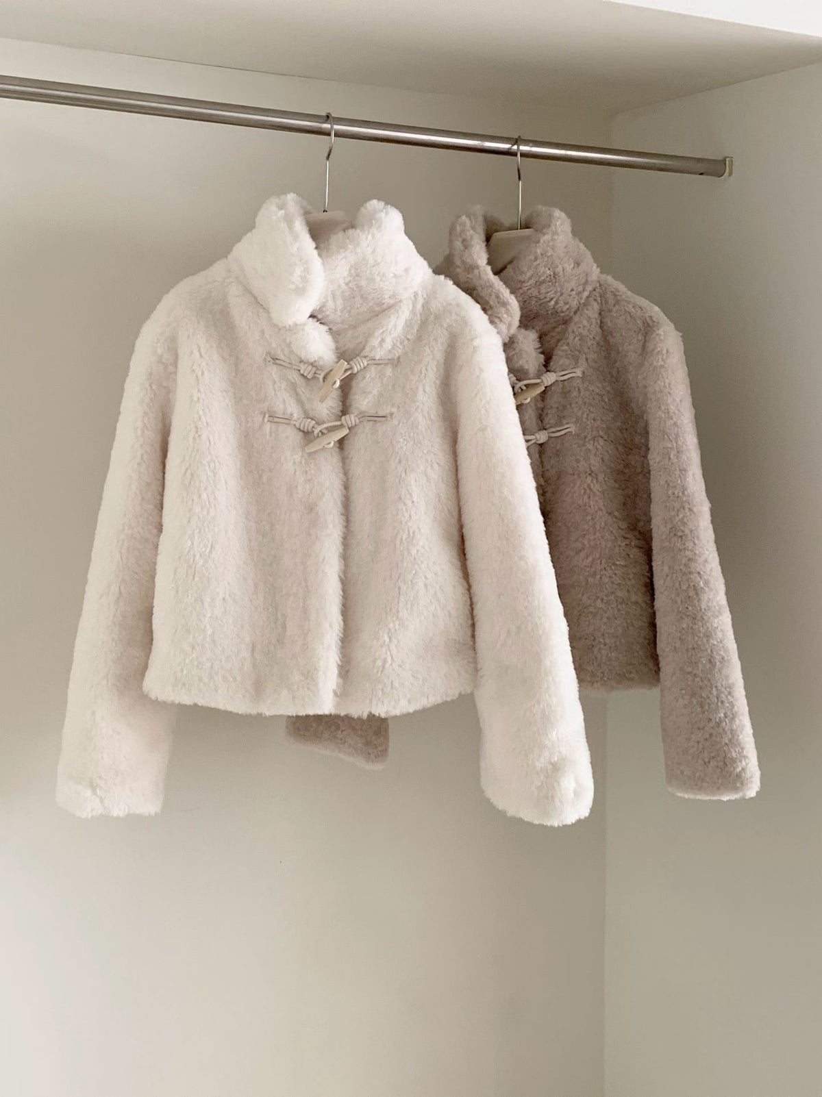 dear fur jacket-2col