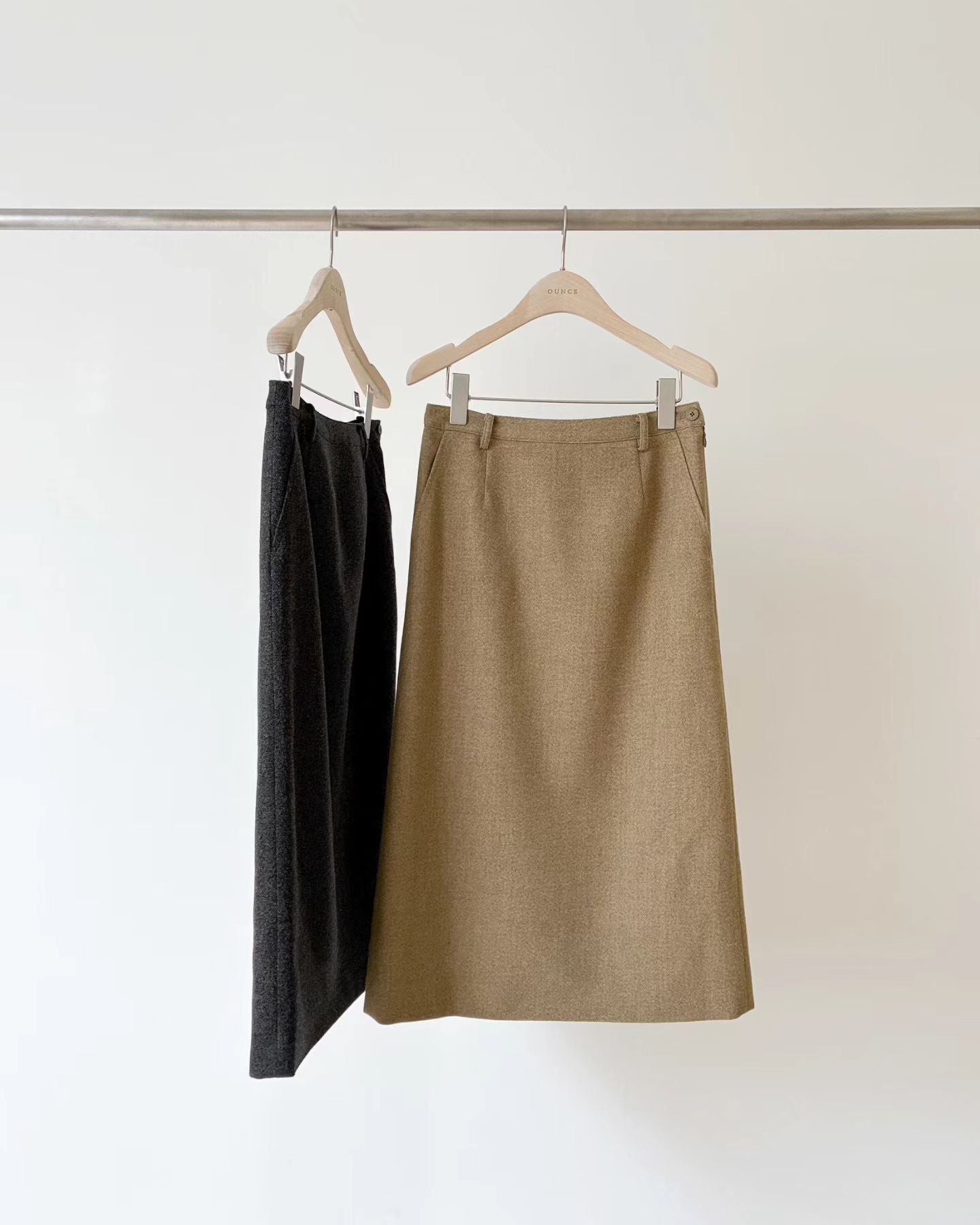 Ounce kelly wool midi skirt-3col