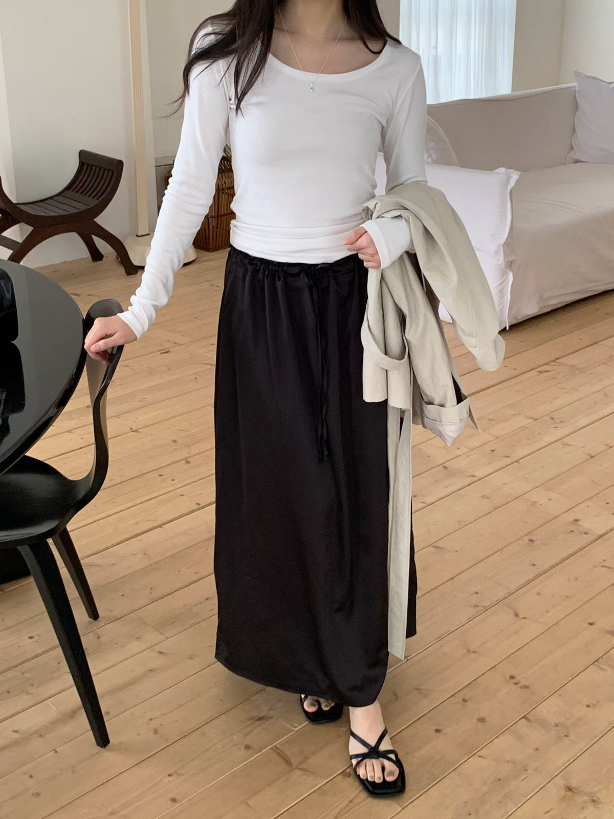 Elin satin long skirt-2col