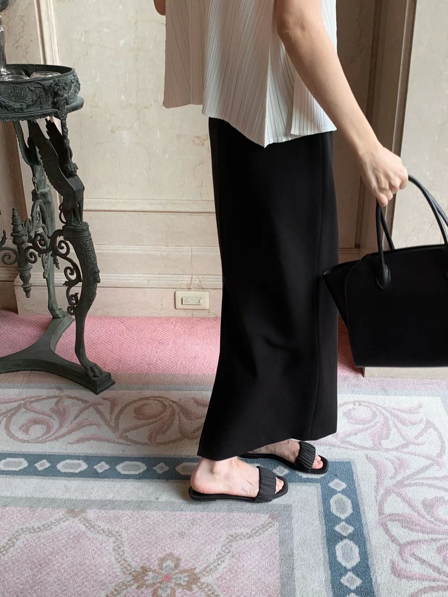 230即納 Ounce ria satin slippers