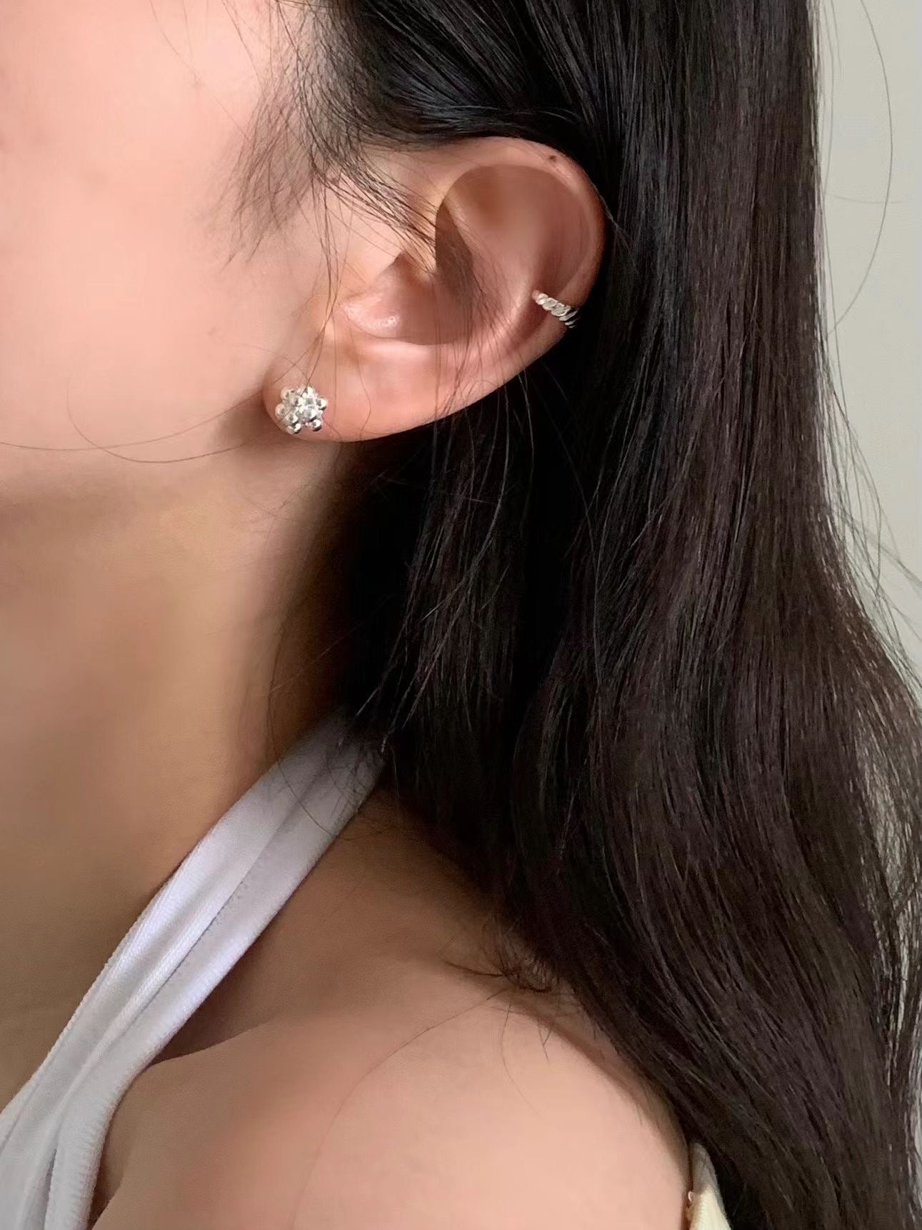 Julie Earcuff