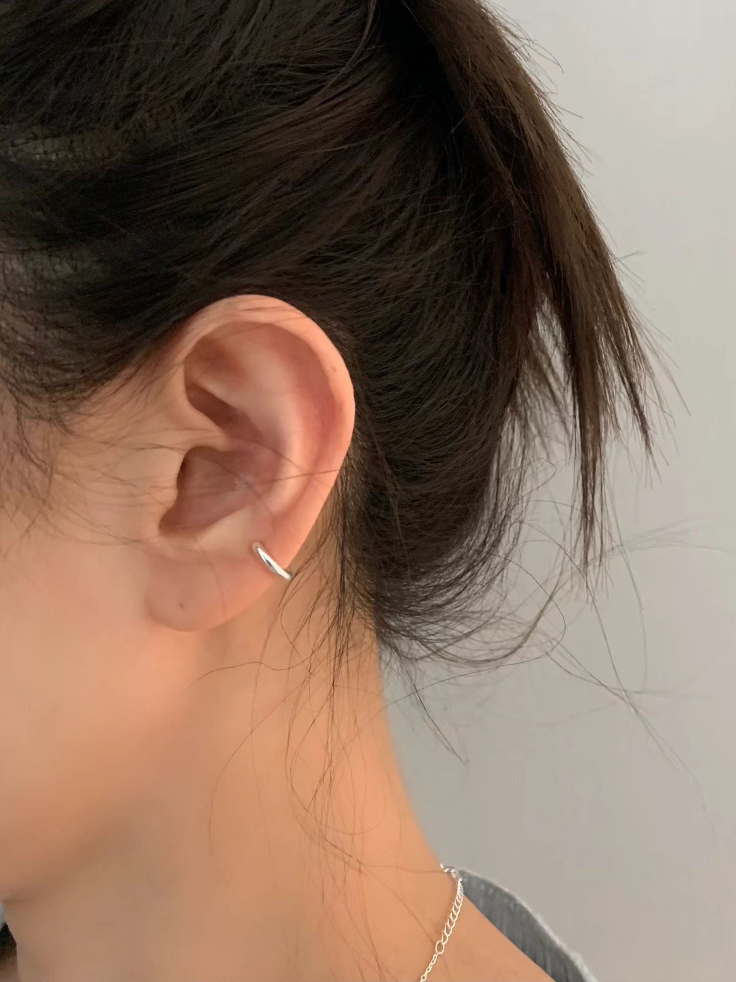 Edge ear cuff