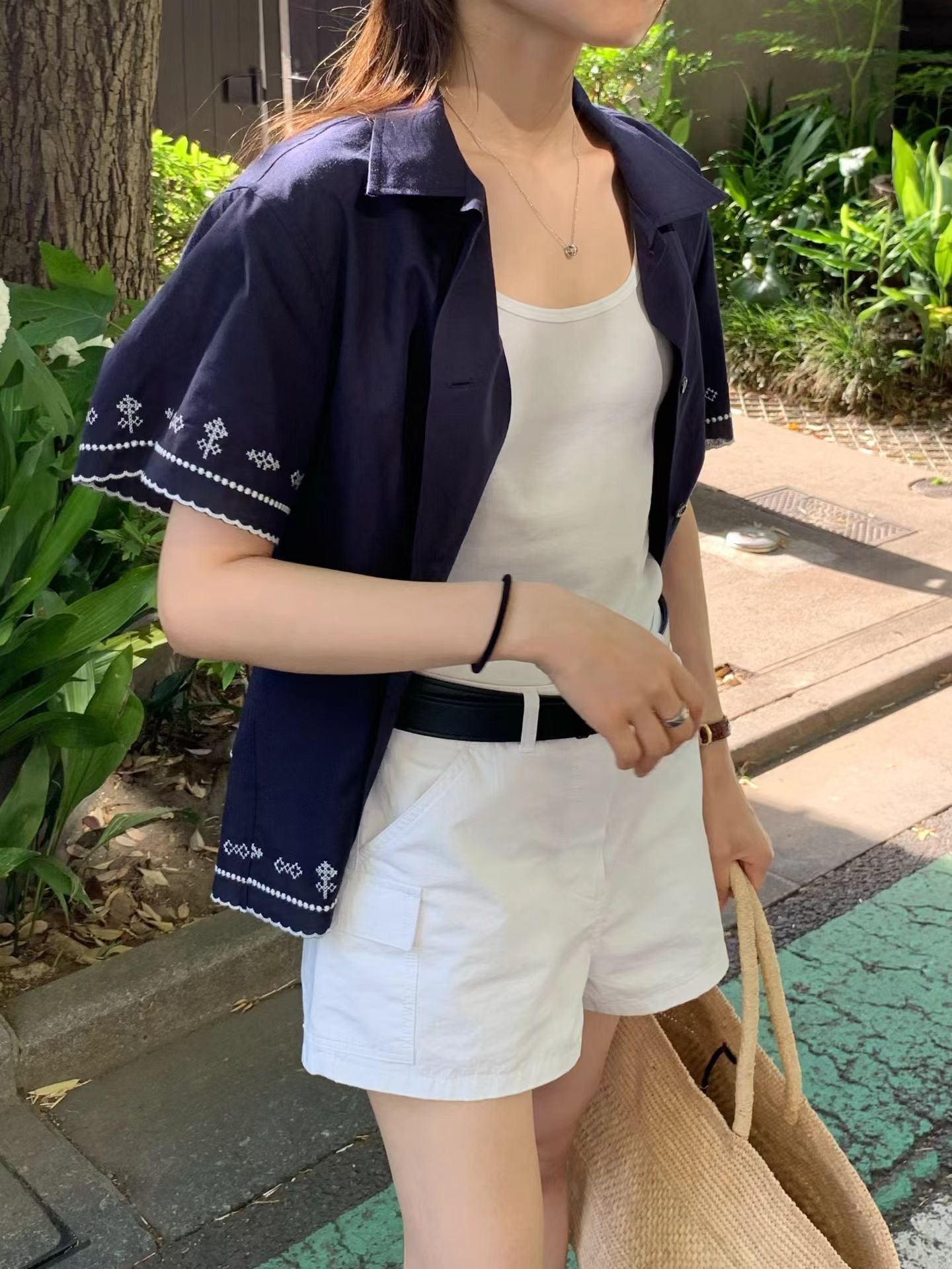 Ounce embroidered border shirt-2col