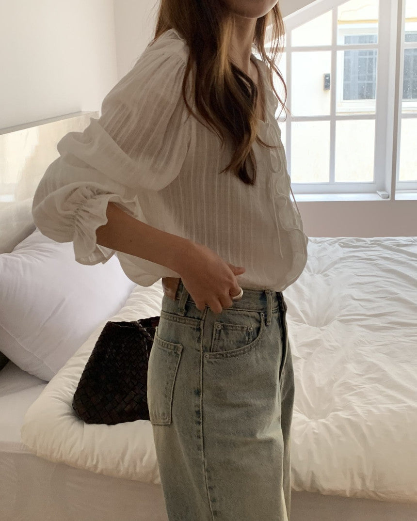 Riel ruffle blouse-2col