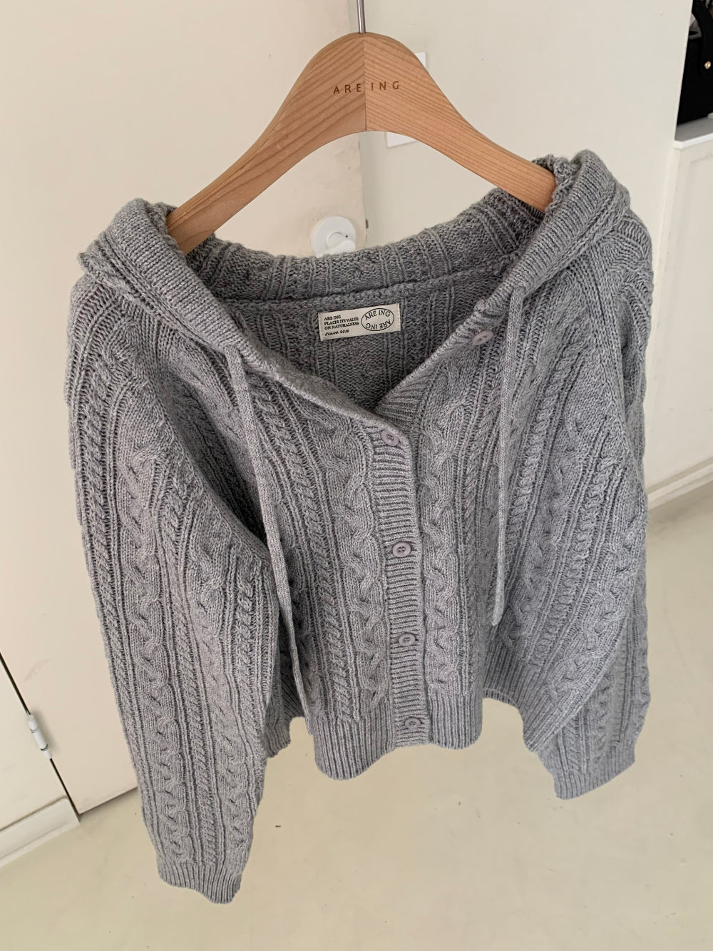 mona hood cardigan-3col