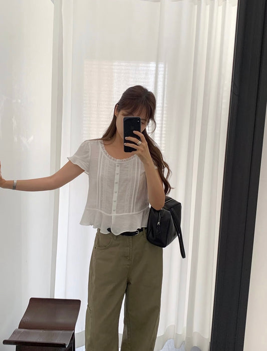 liter flily frill blouse