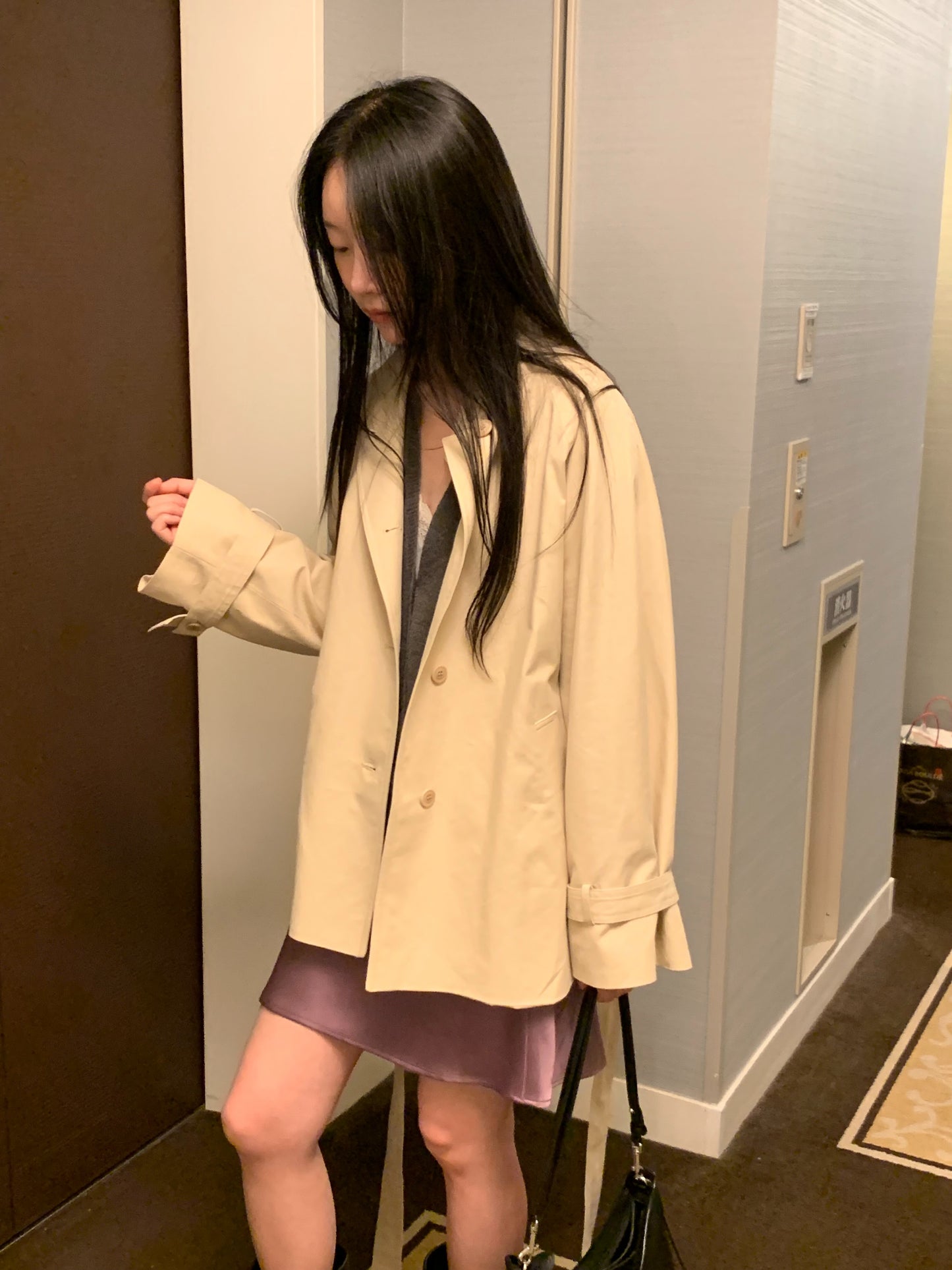 low-belted trench coat-2col