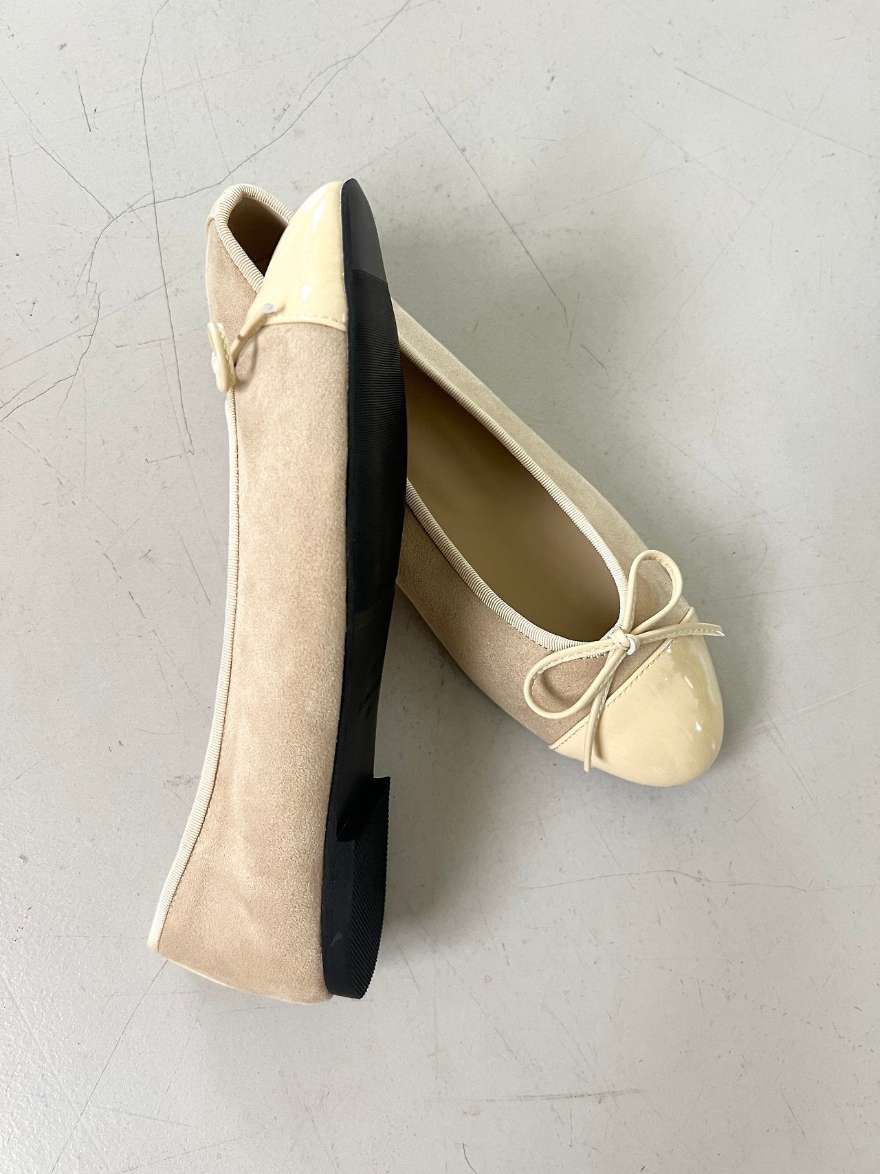 Autumn suede ribbon flats