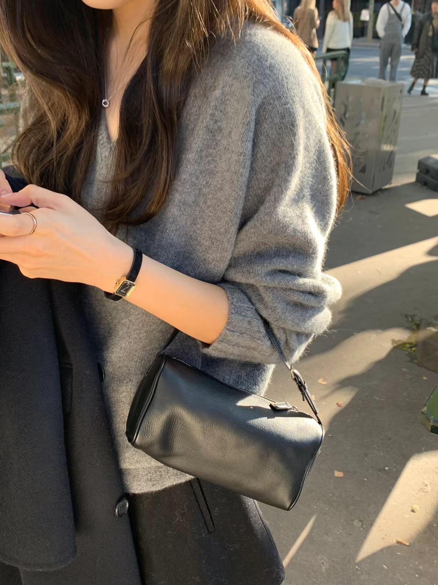 Ounce hairy raccoon v knit-4col