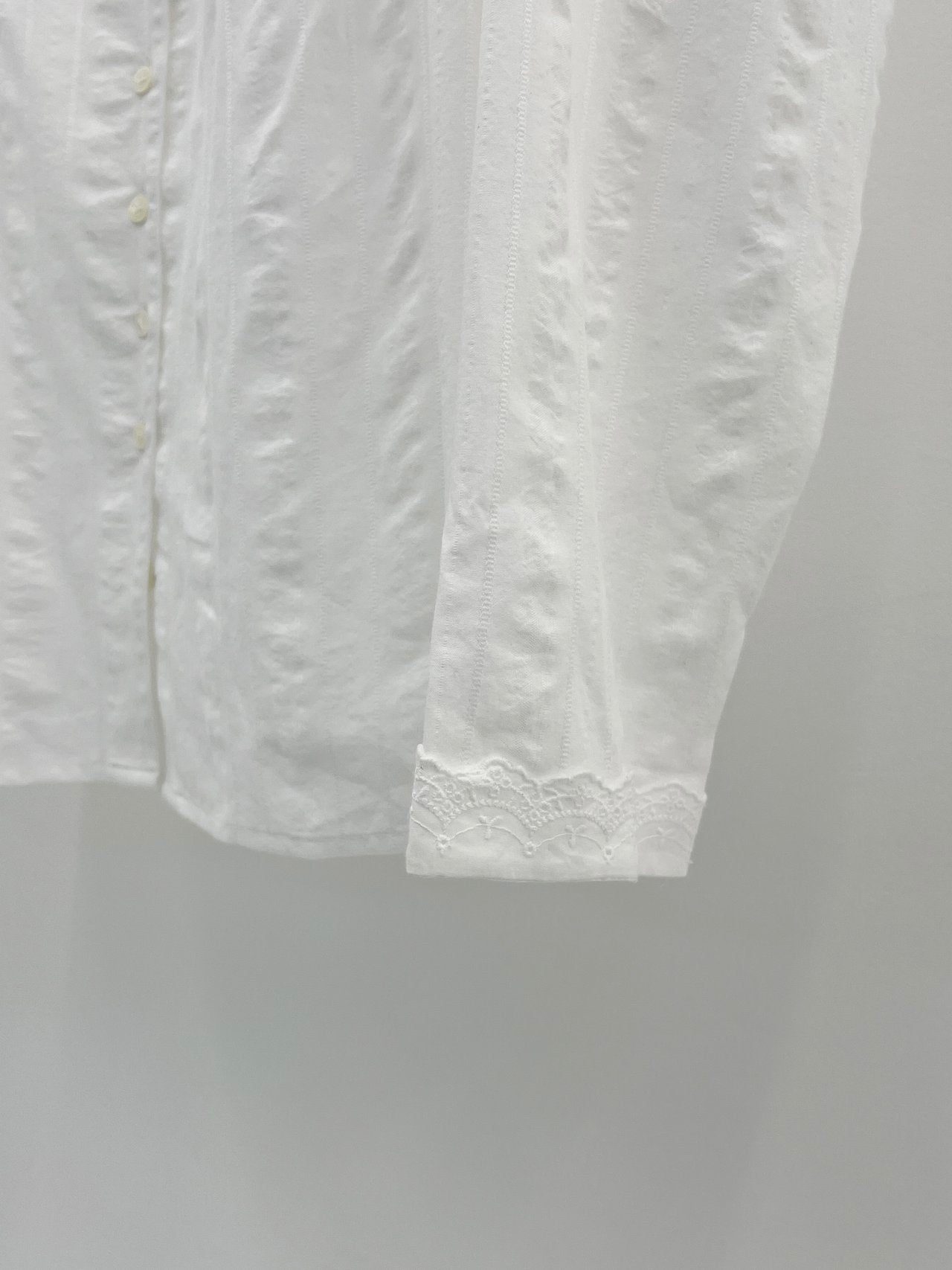 Rowen lace U-neck blouse