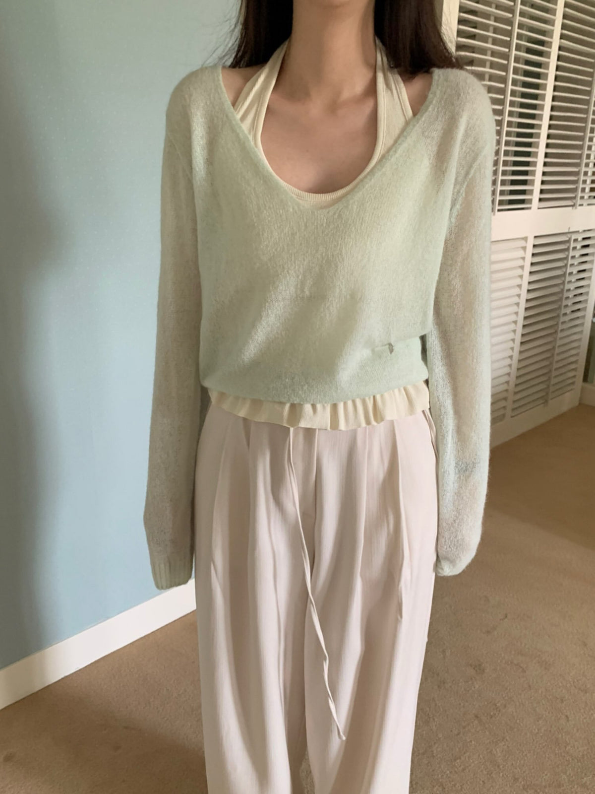 yuri v neck knit-4col