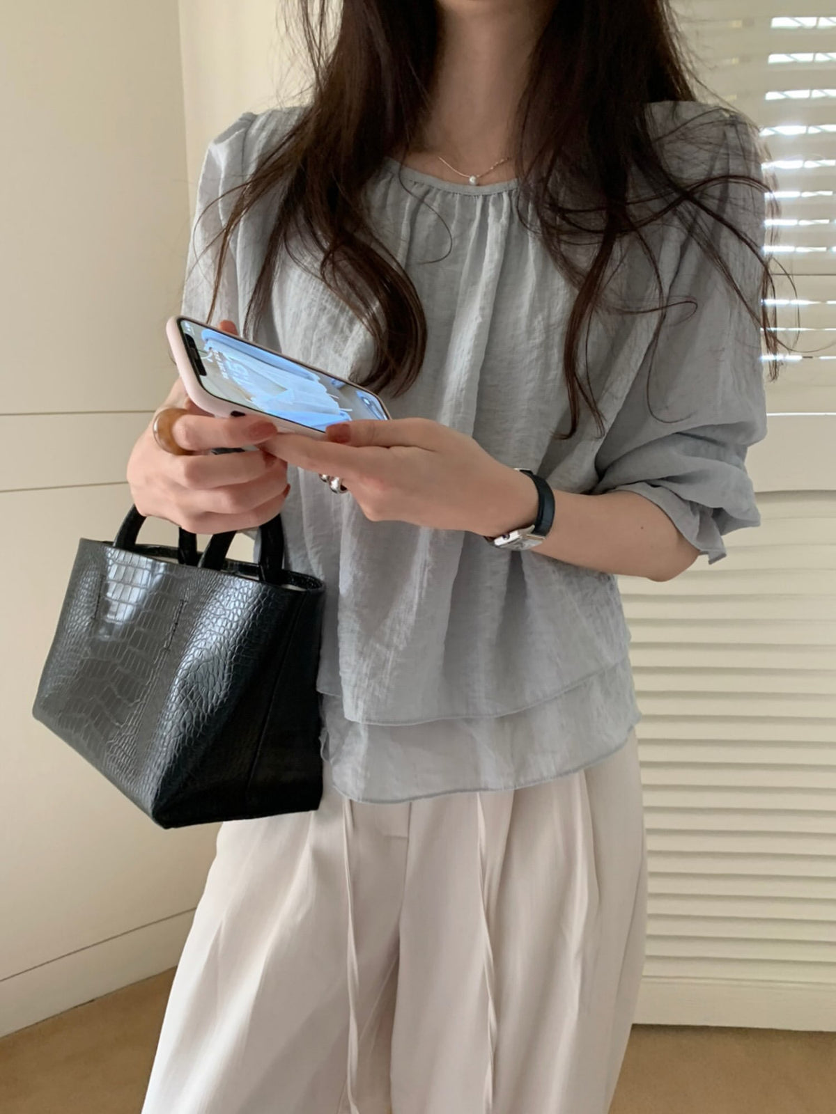 bene two-way blouse-2col
