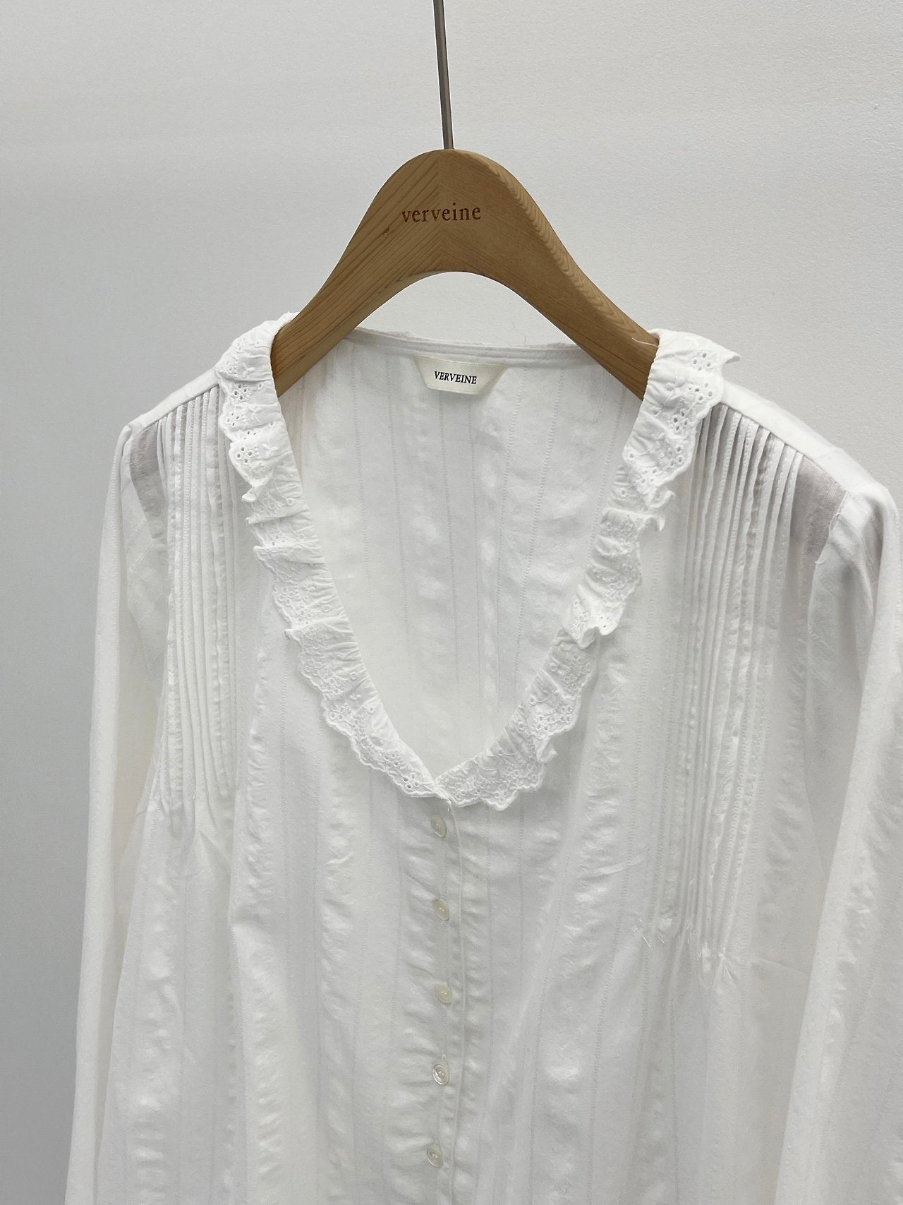 Rowen lace U-neck blouse