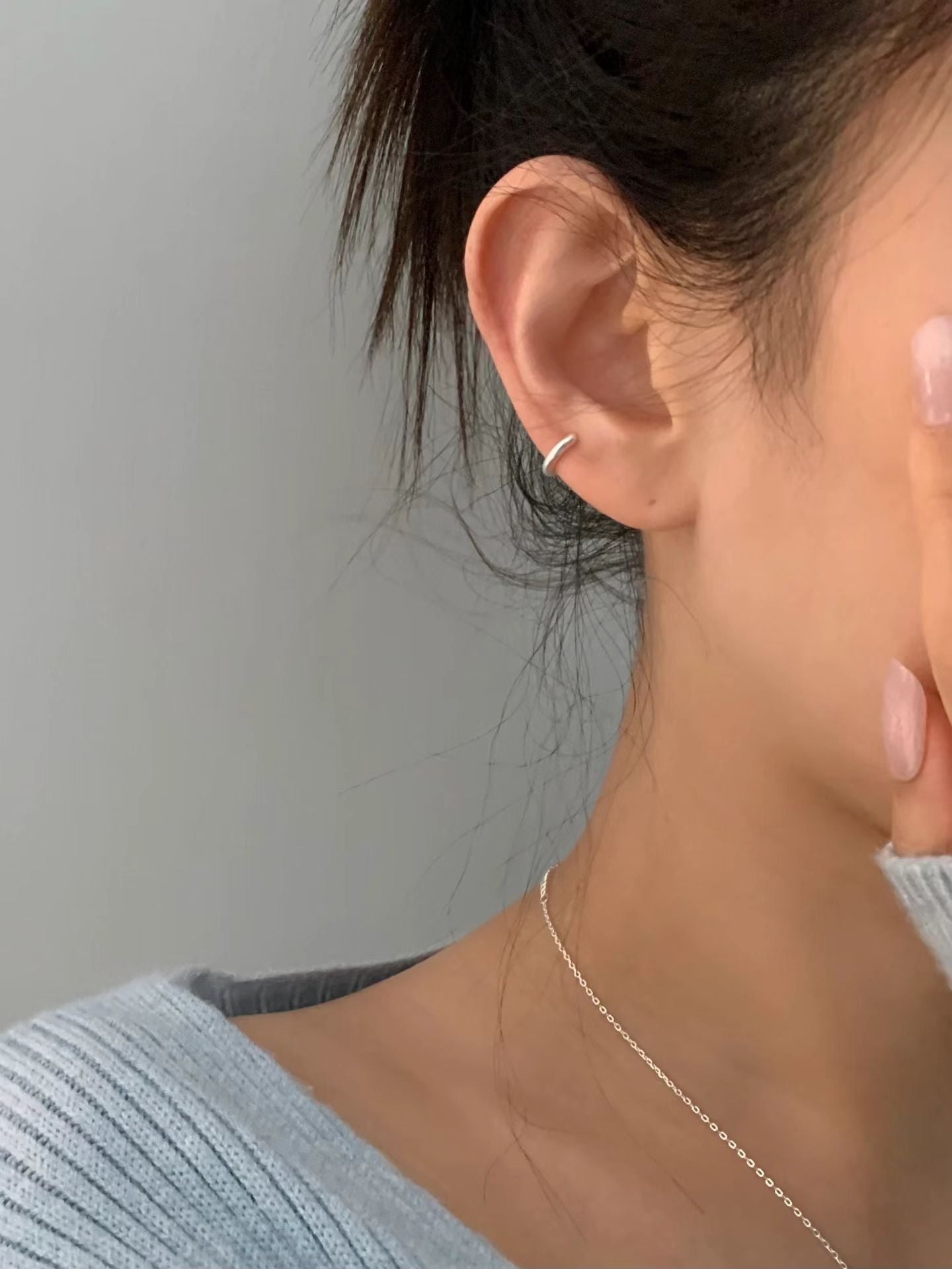 Edge ear cuff