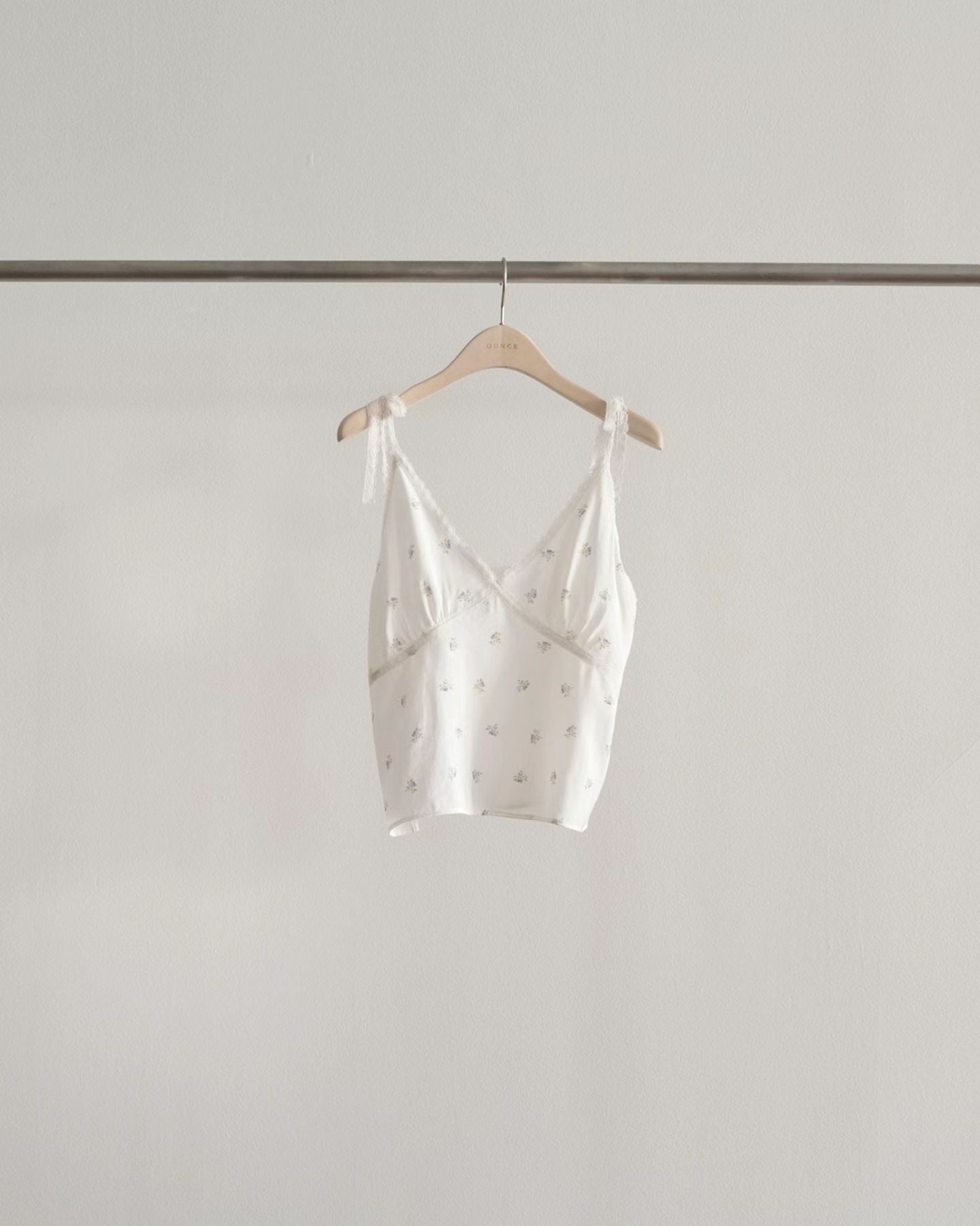 Ounce forming lace blouse