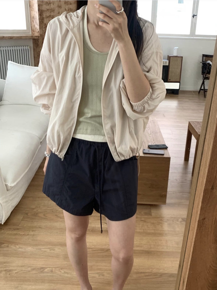 Calling shorts-3col