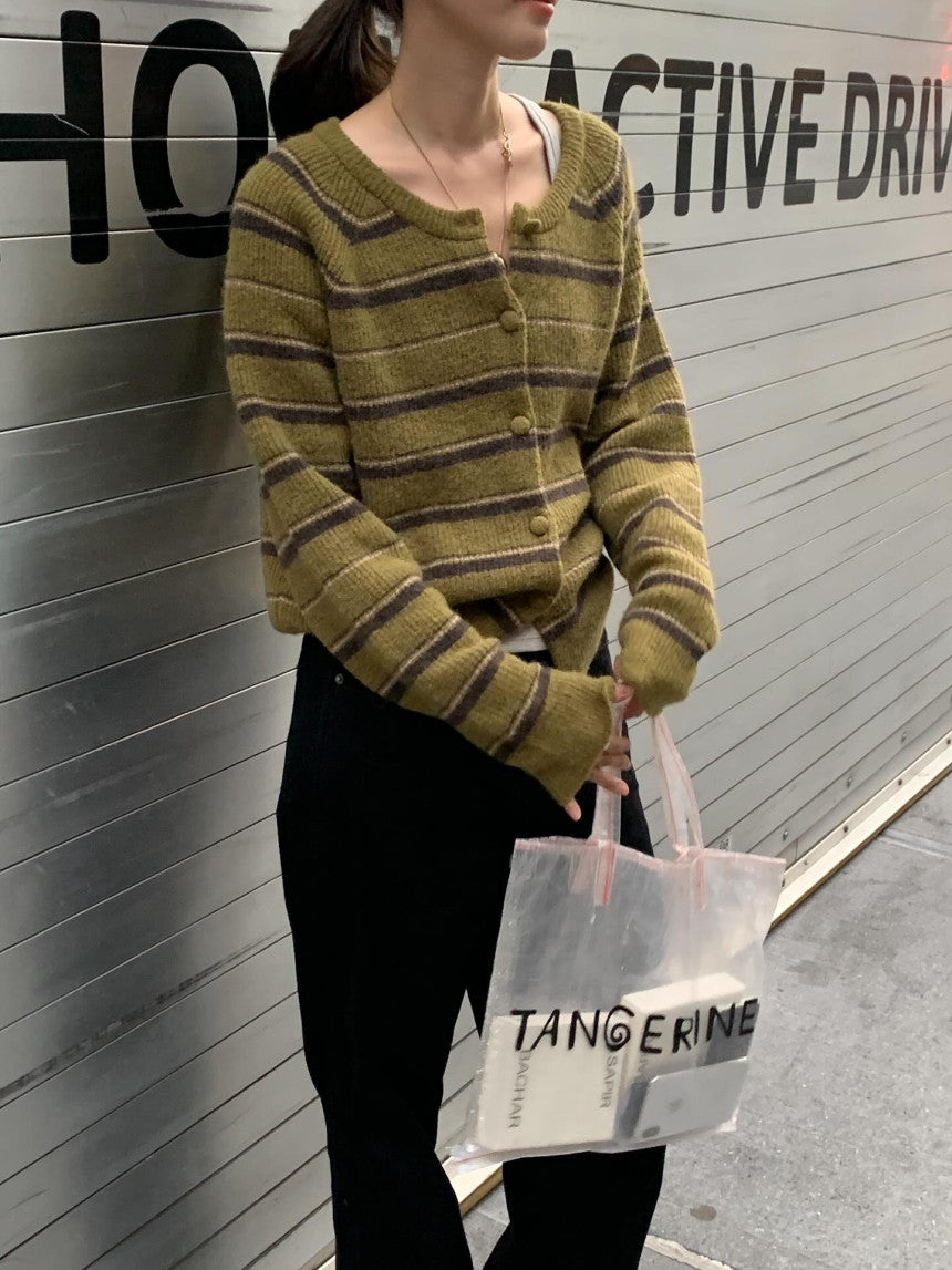 ber s.t cardigan-2col