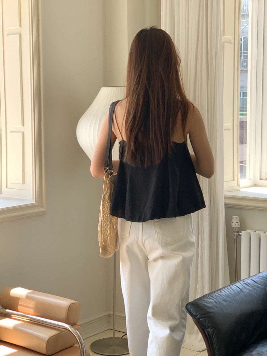 Move slit sleeveless blouse-2col