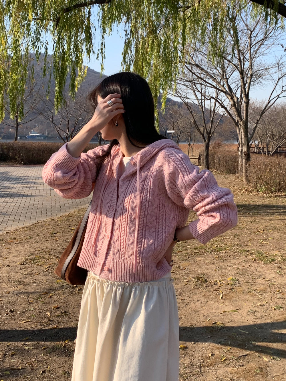 mona hood cardigan-3col