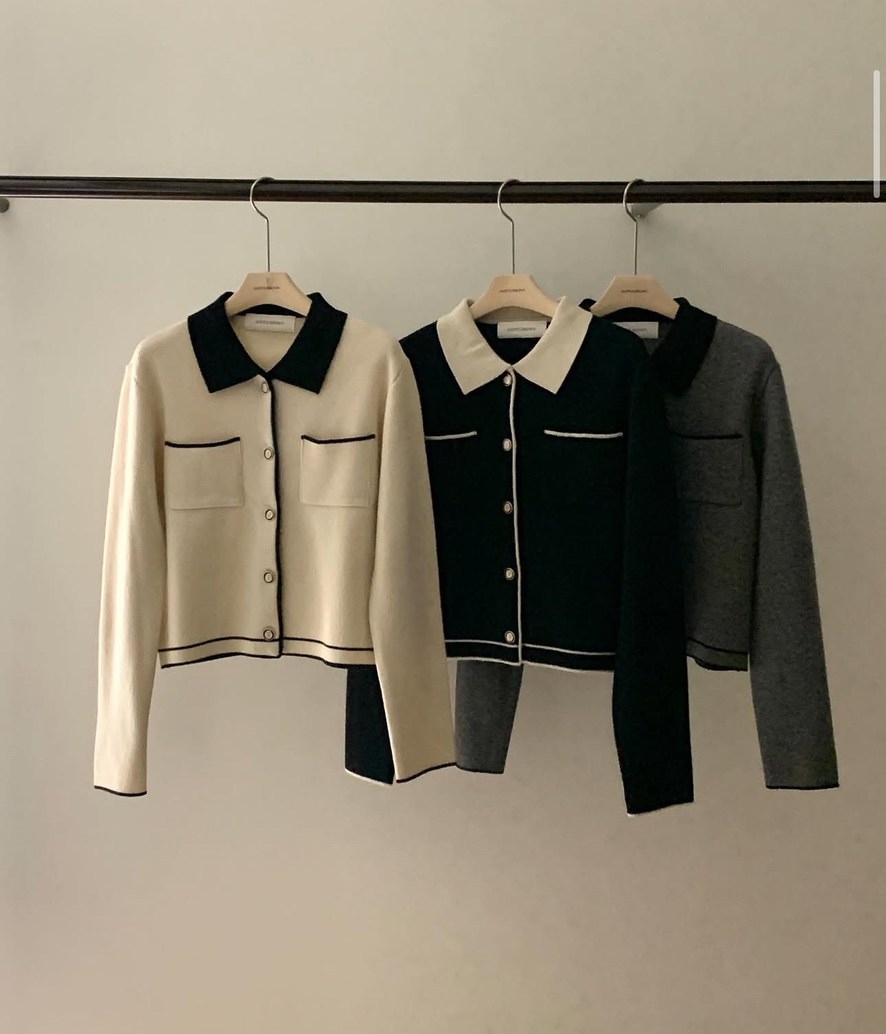 Letter cardigan-3col
