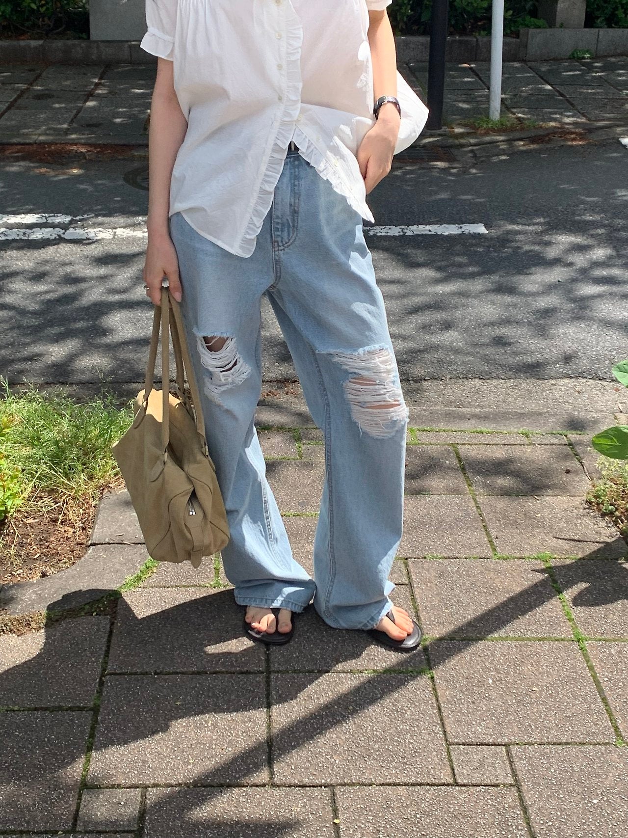 Mood straight damage denim