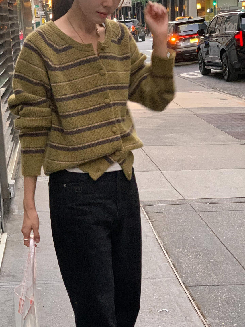 ber s.t cardigan-2col