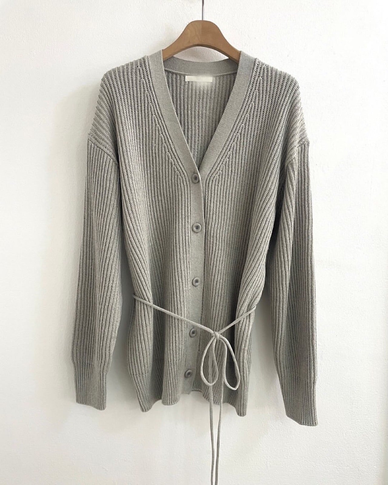 String hachi cardigan-2col