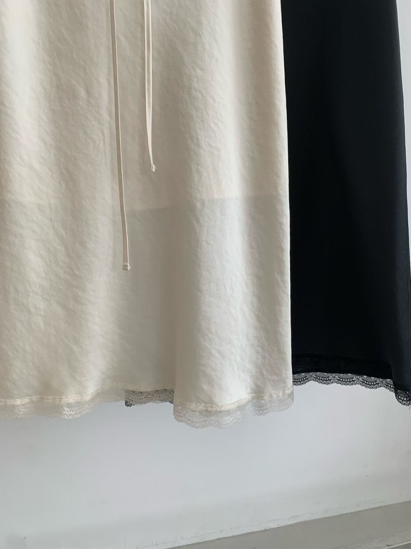 Mori lace satin skirt-2col
