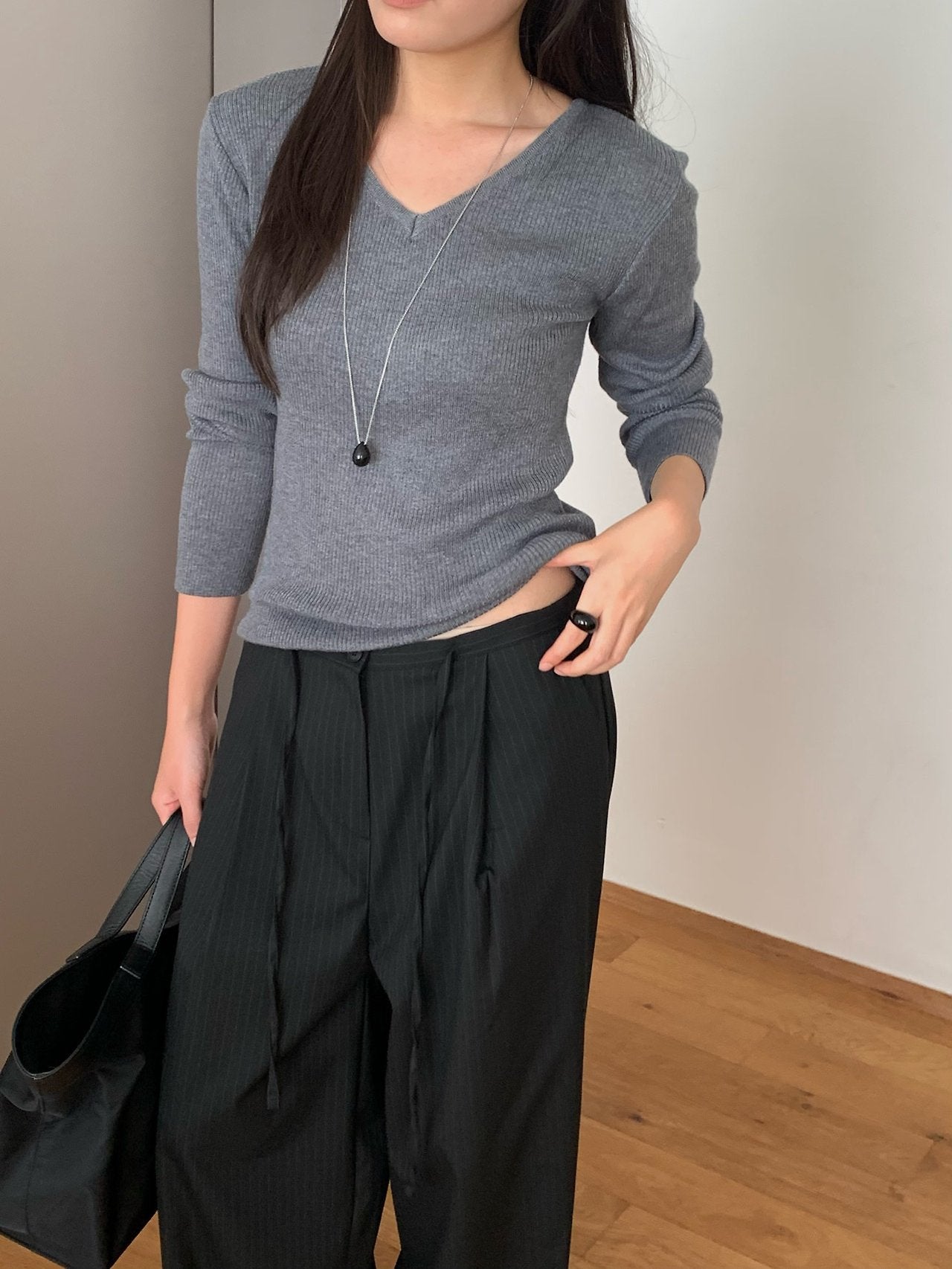 Ibon V-Neck knit-4col