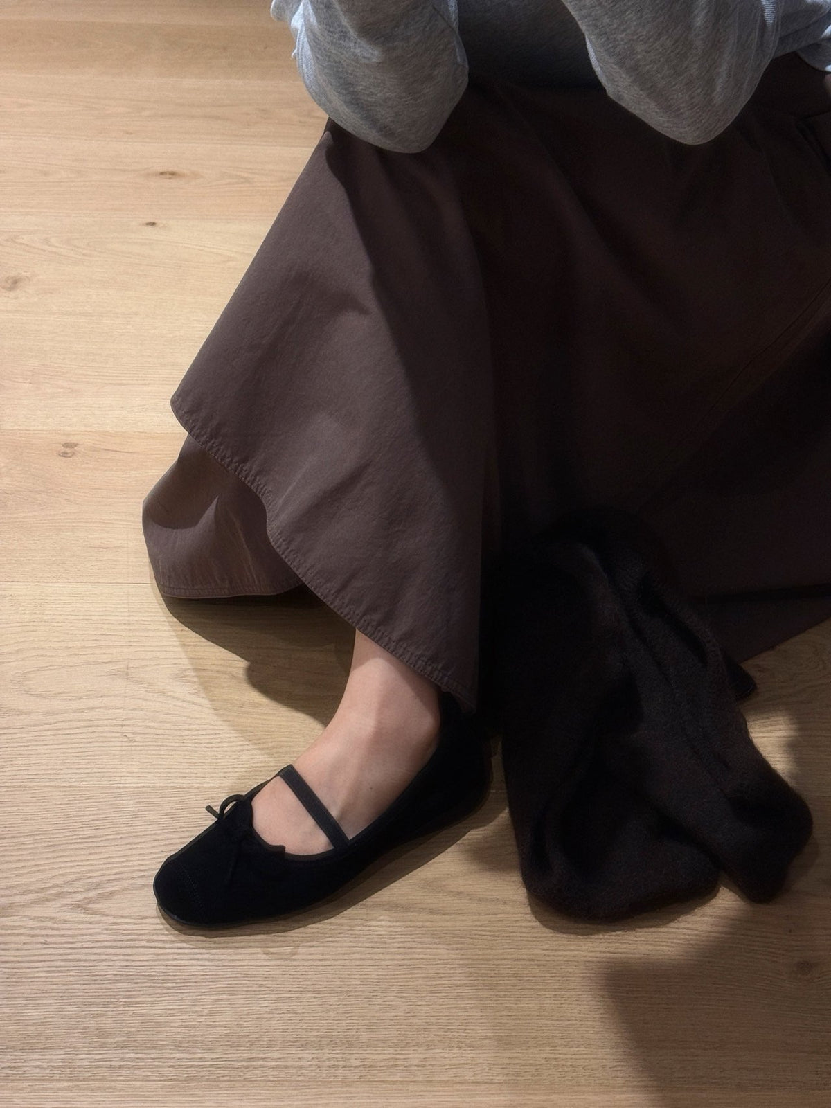 suede comfort ribbon flats-2col