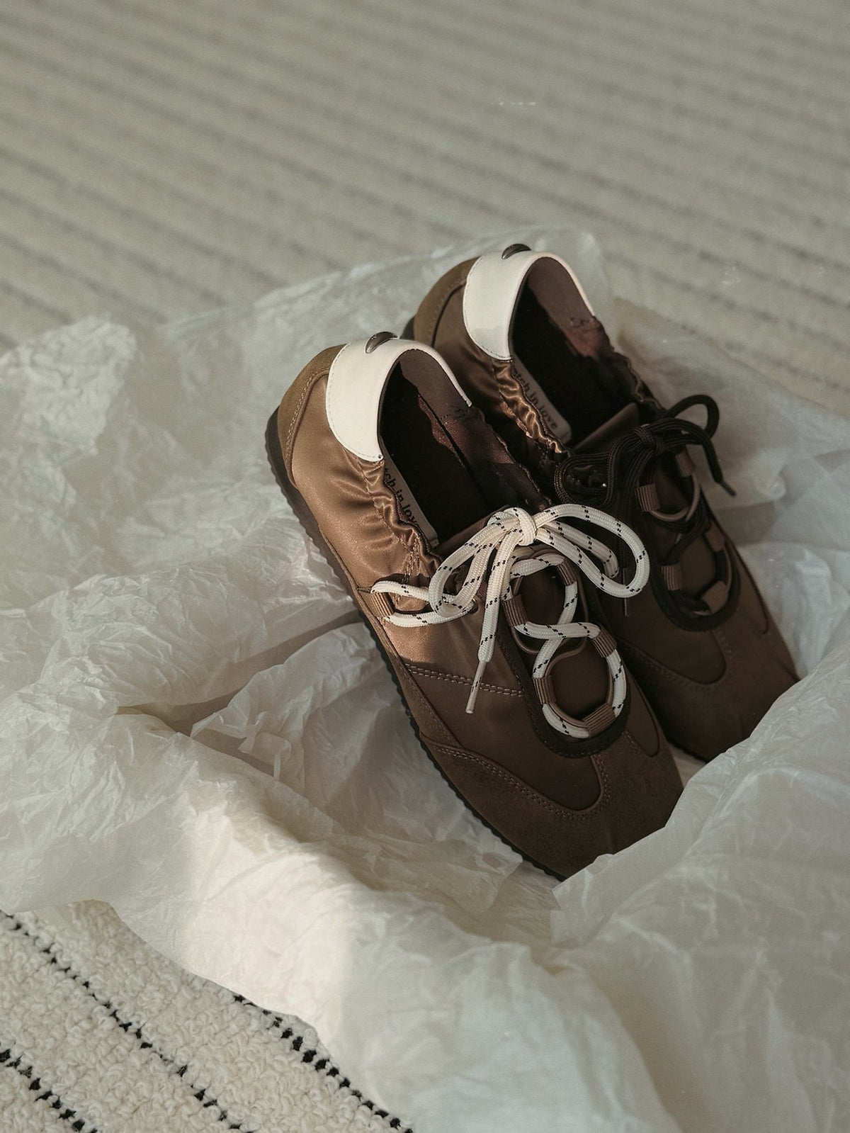 hazel satin sneakers-2col