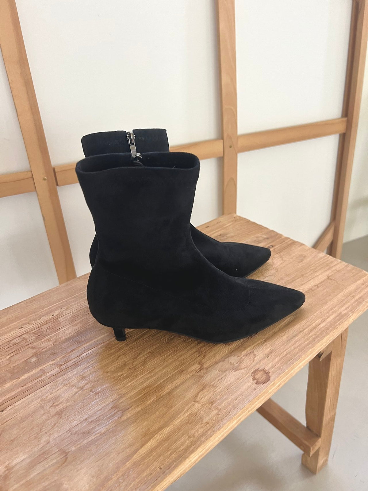 Stretch Suede Ankle Boots-4col