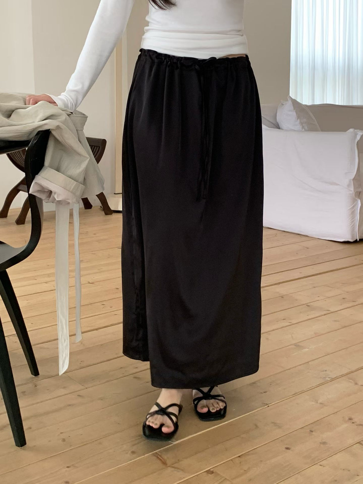 Elin satin long skirt-2col