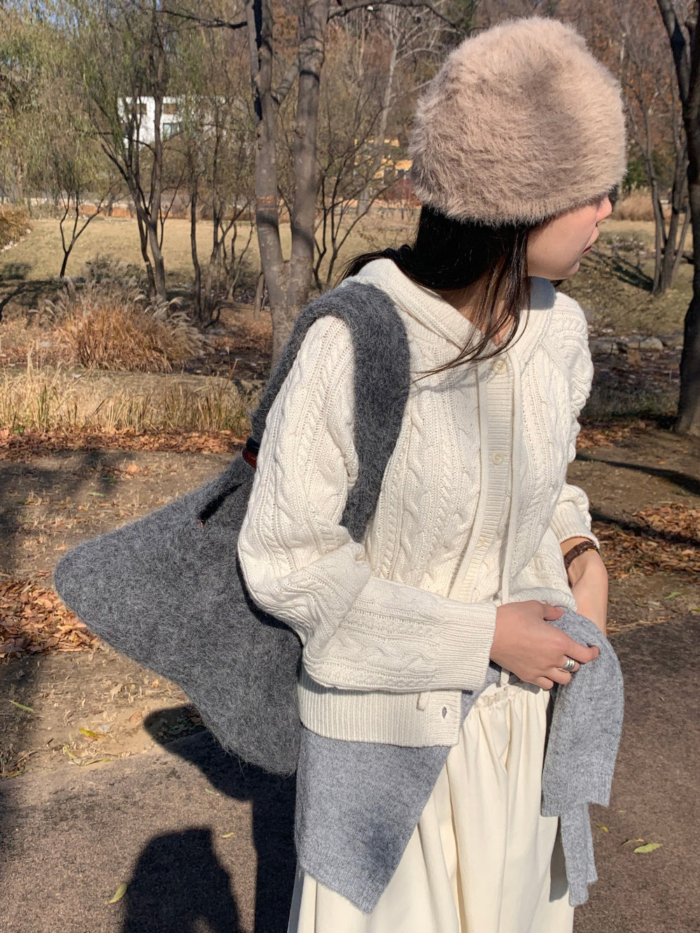 mona hood cardigan-3col