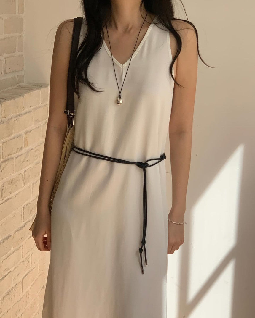 Ridge v-neck back string onepiece