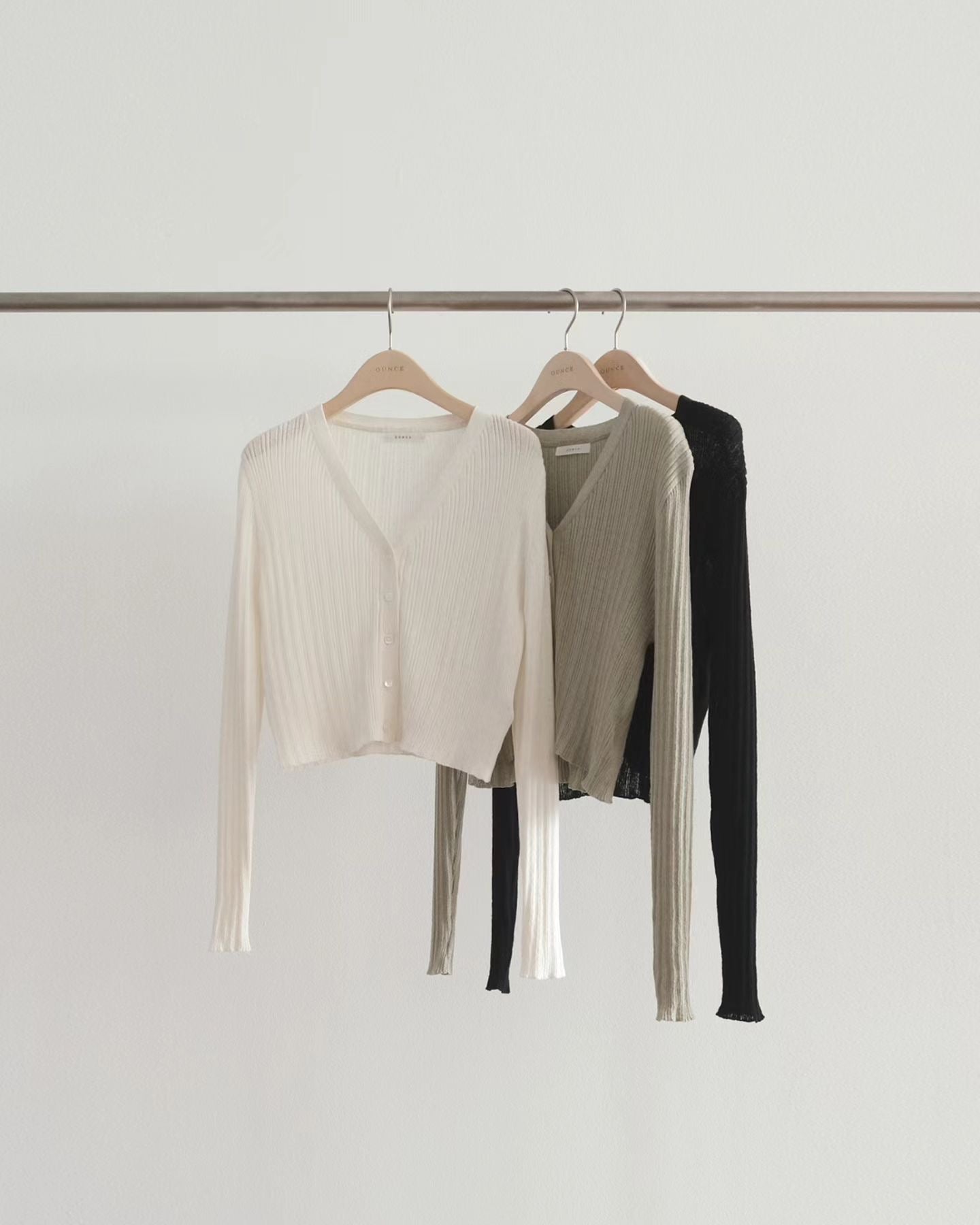 Ounce ecru rib v cardigan-3col