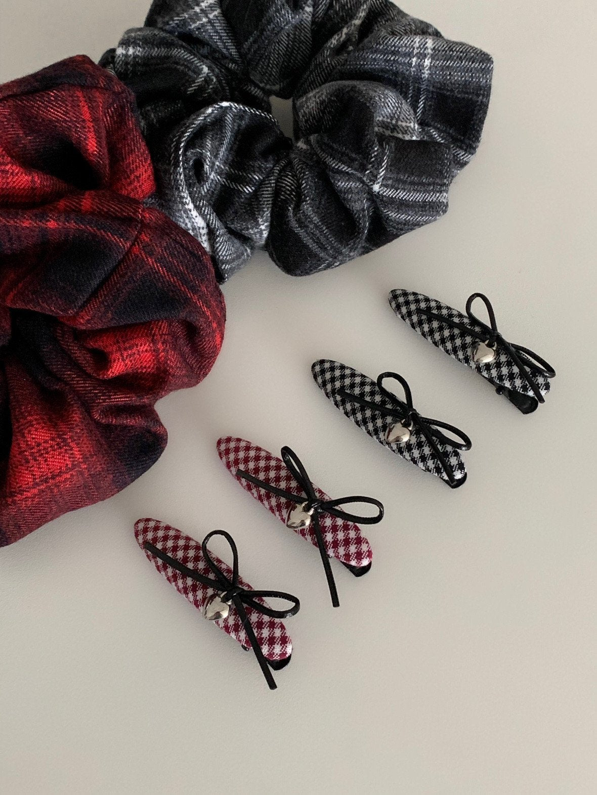 Check tongs hairpin