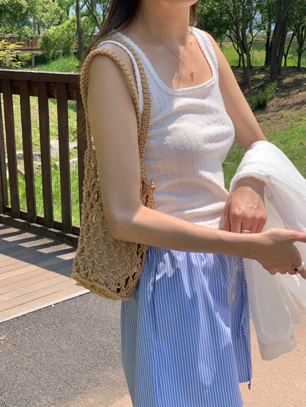 leav sleeveless-2col