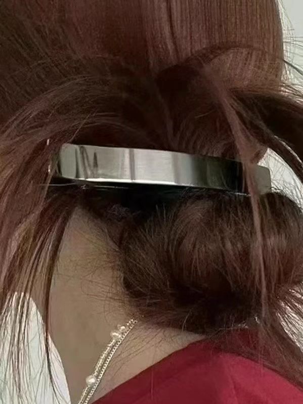 Big Silver Clip