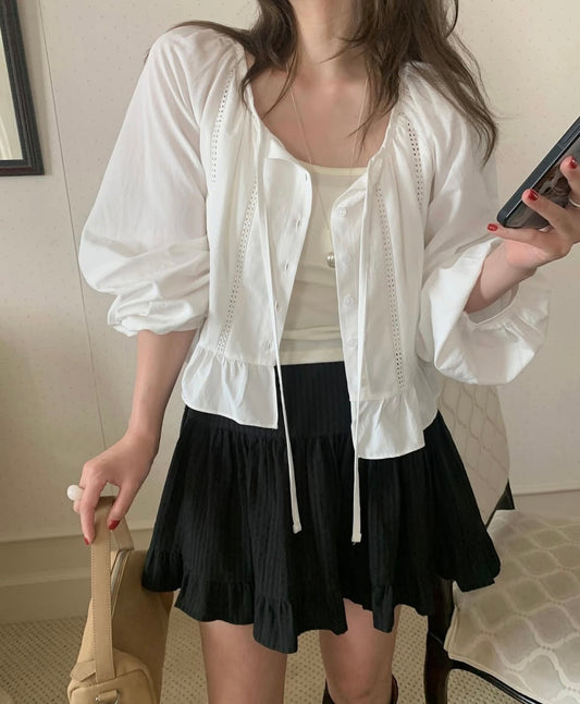 darling frill blouse