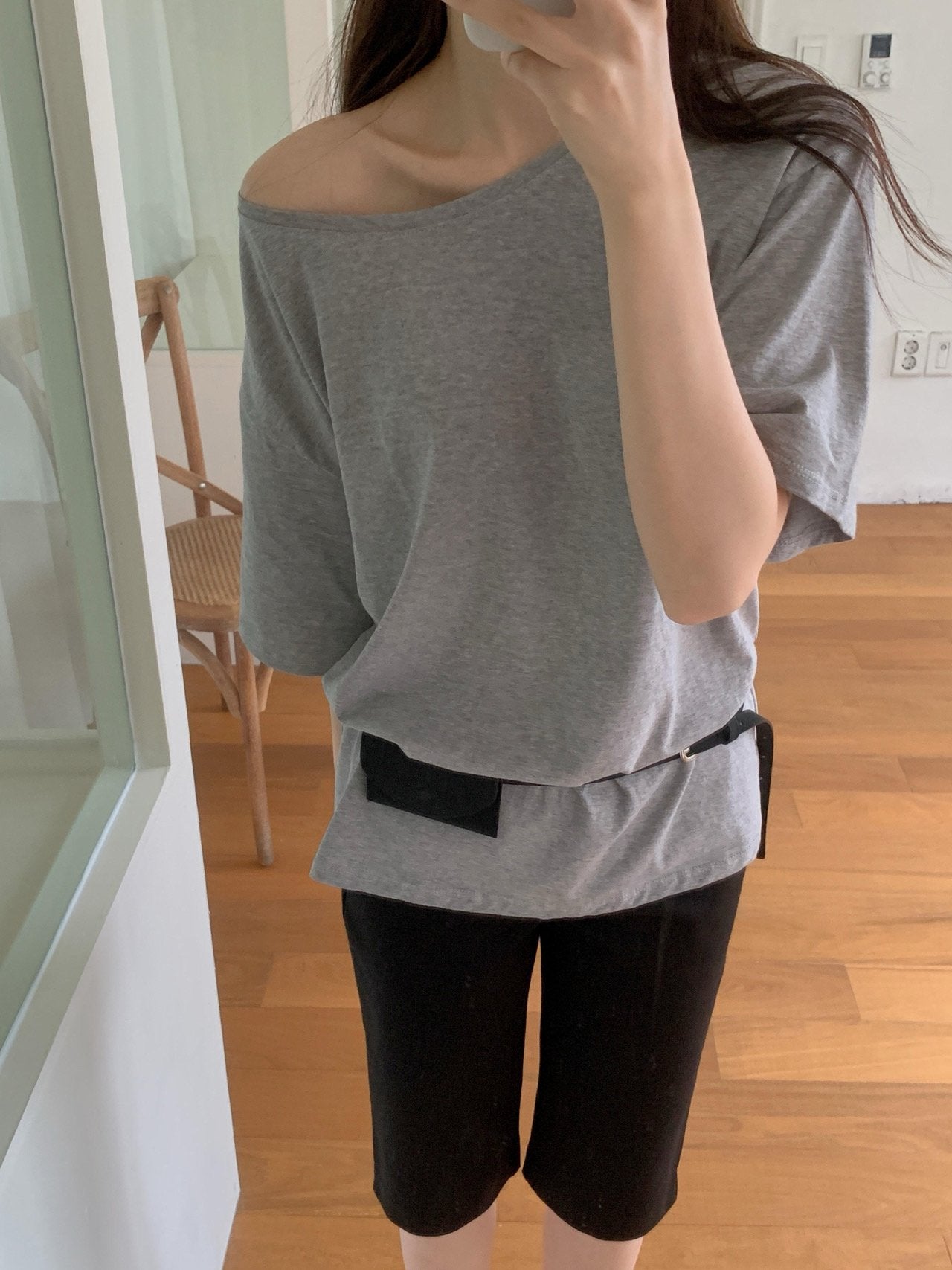 Off-shoulder T-4col