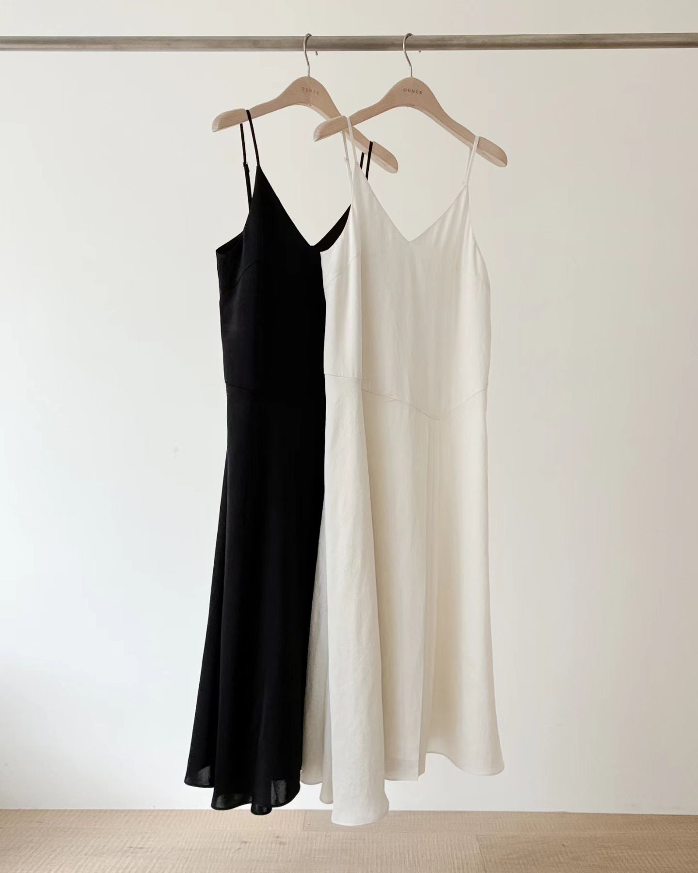 Ounce miel pintuck onepiece-2col