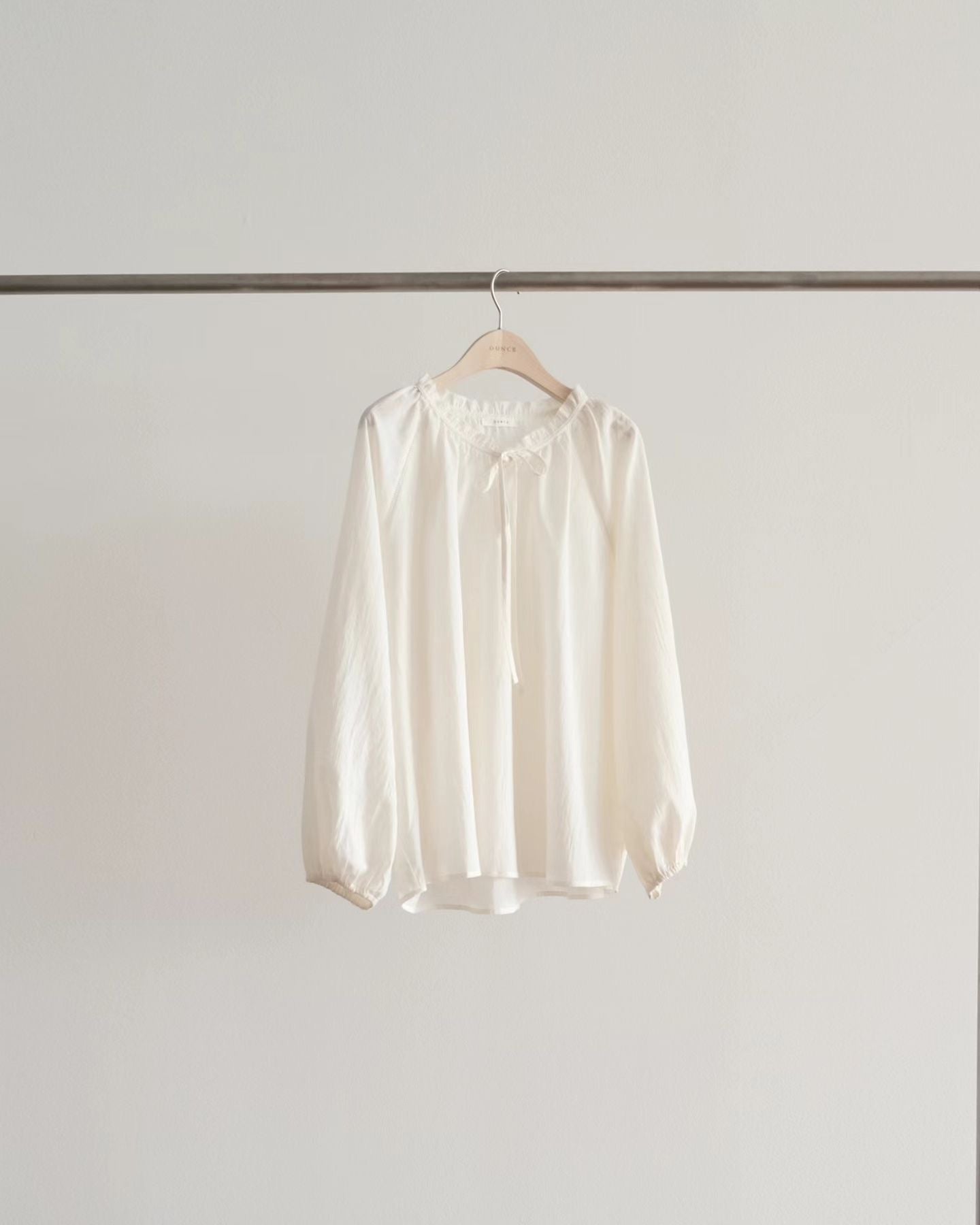 Ounce breath blouse