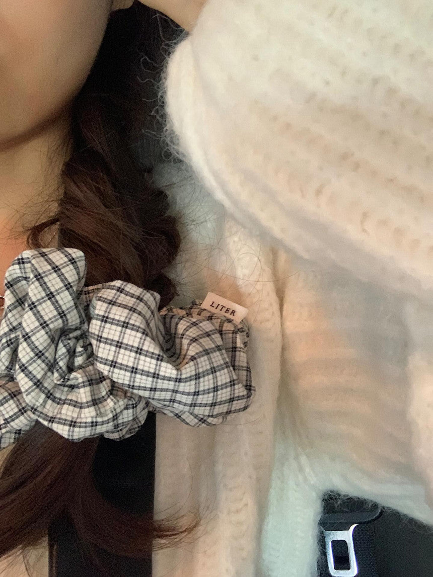 liter mini check scrunchies