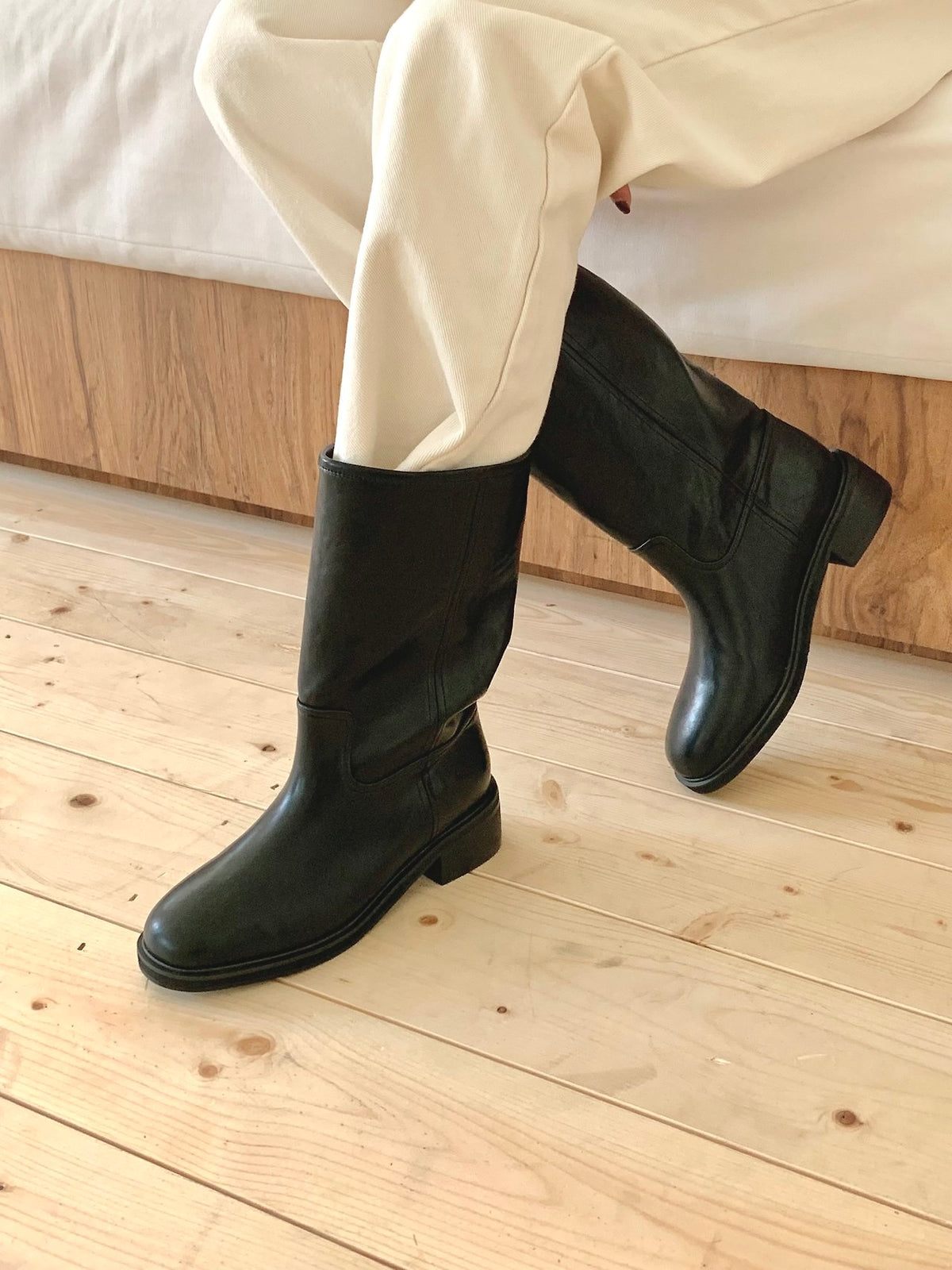 Vintage mid boots-2col