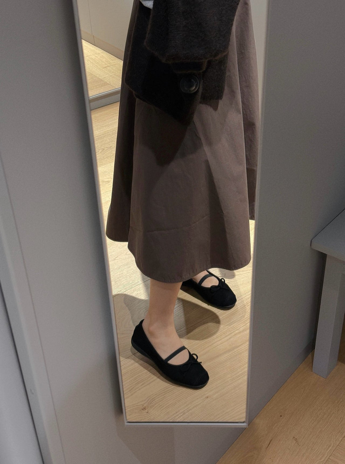 suede comfort ribbon flats-2col