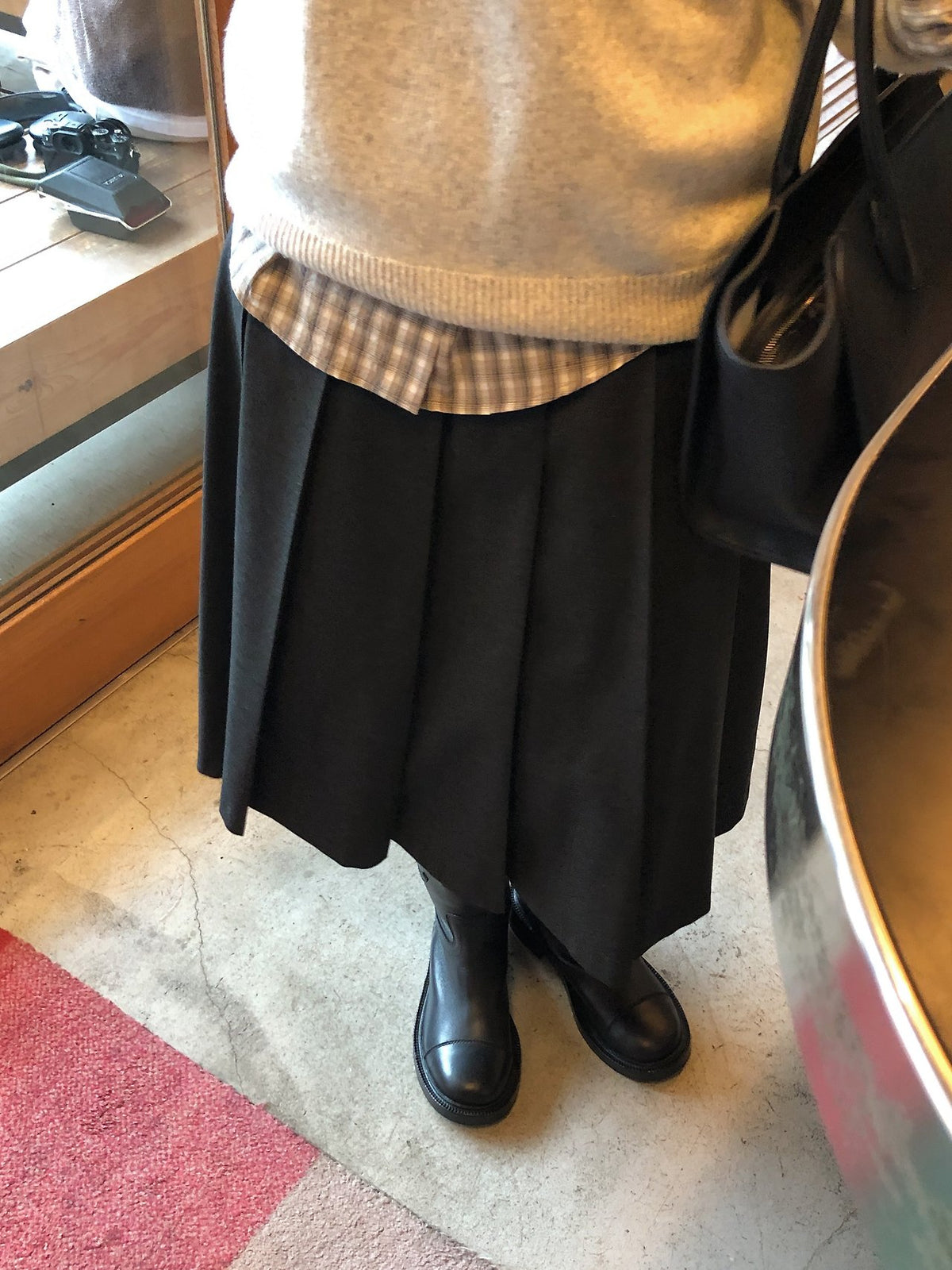 berry pleated midi skirt-2col