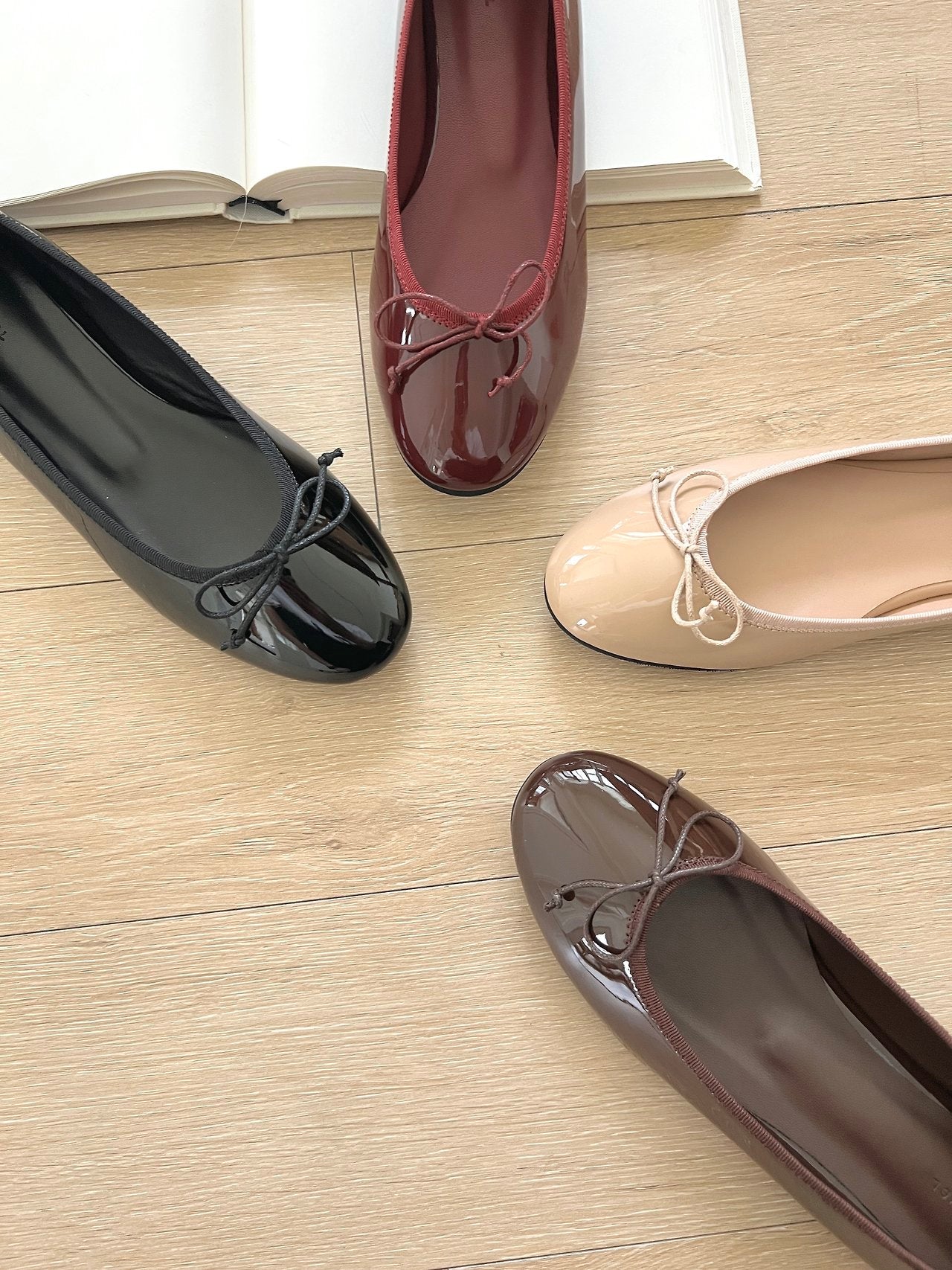 Enamel ribbon flats